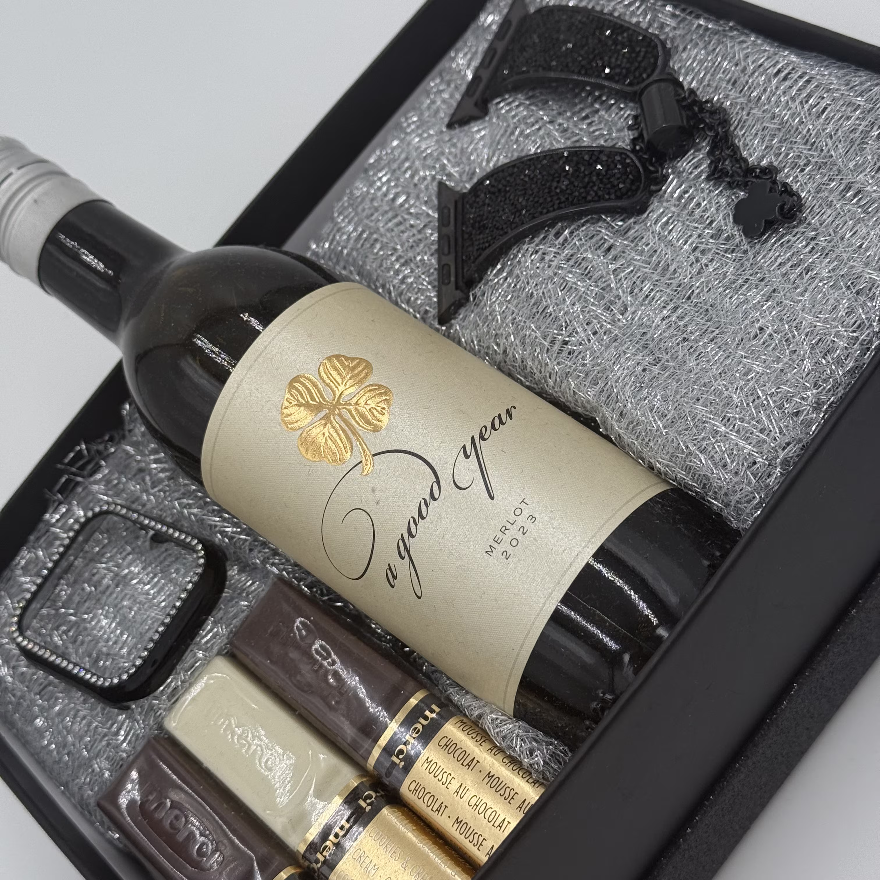 Подаръчна кутия "Shiny" с бутилка вино